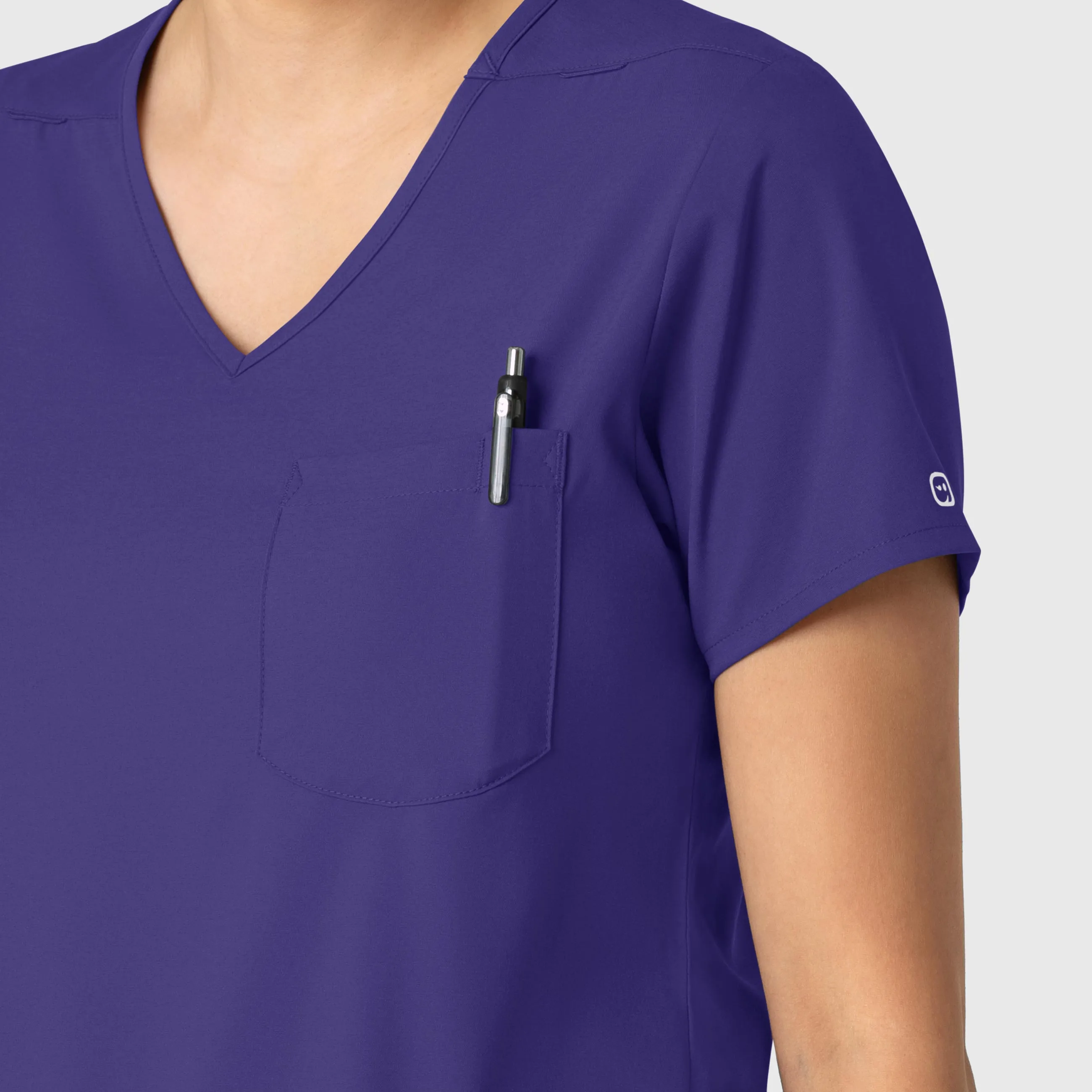 Boundless Women's Tuck-In Scrub Top - Grape