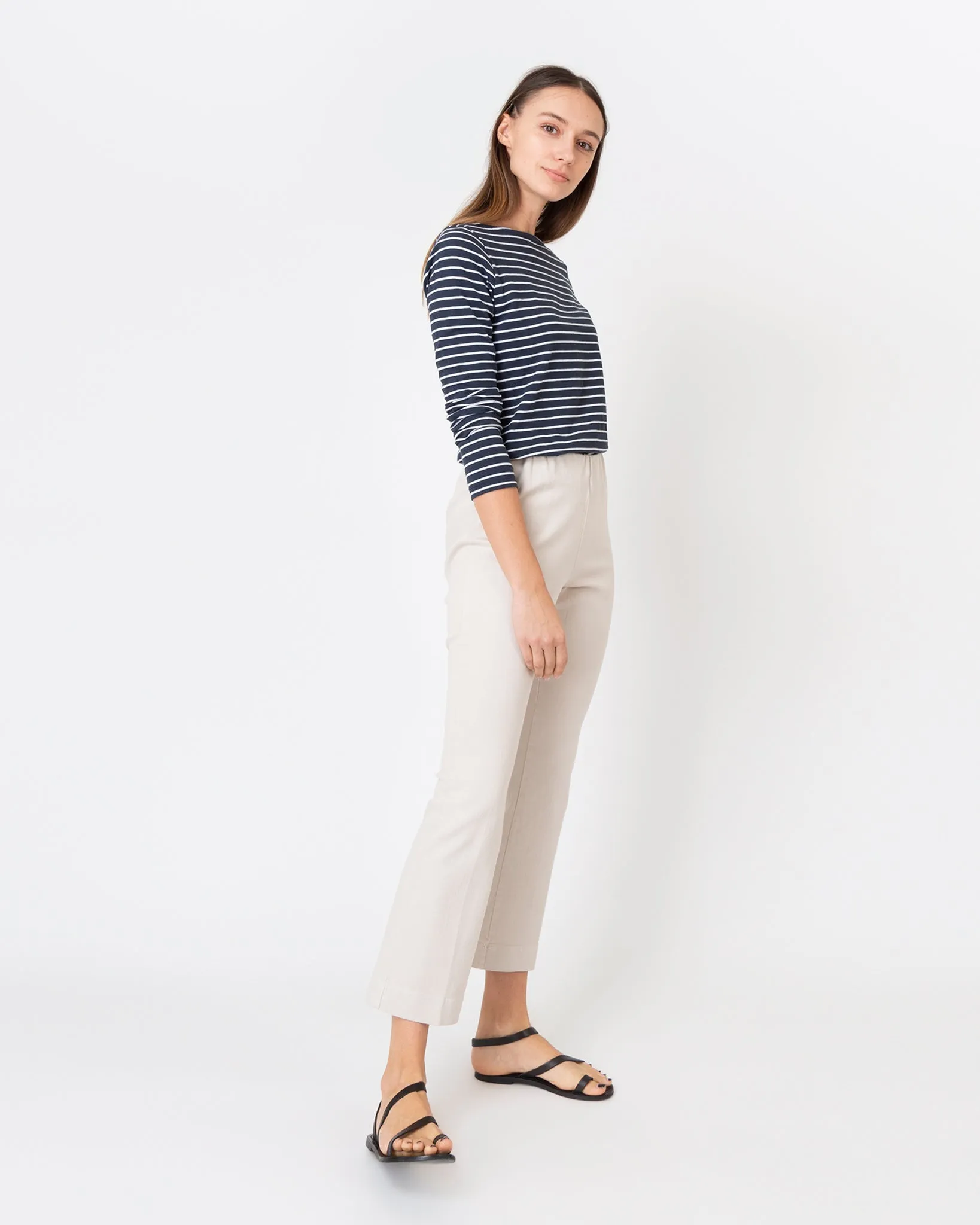 Faye Flare Cropped Pant in Taupe Garment-Dyed Stretch Twill