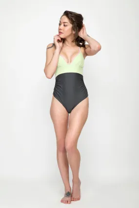 Zoei- Light green and pink bottom Dark gray